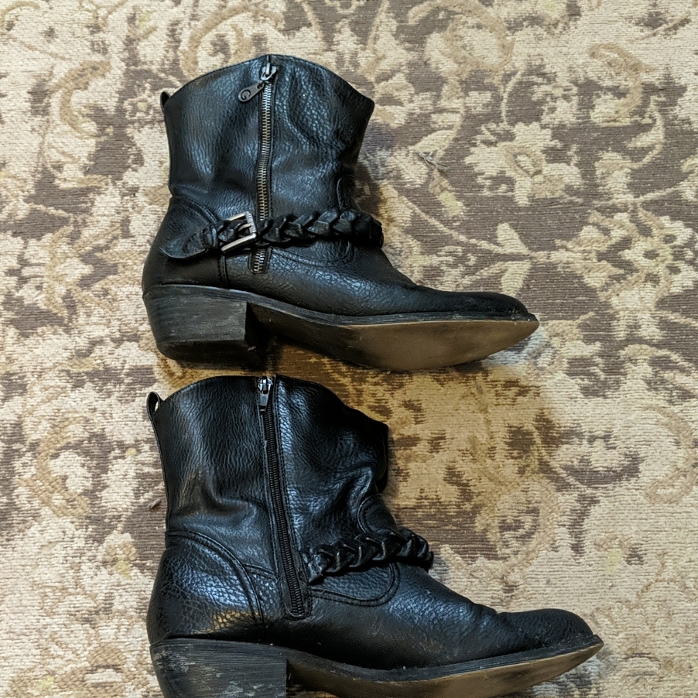 Ankle moto booties